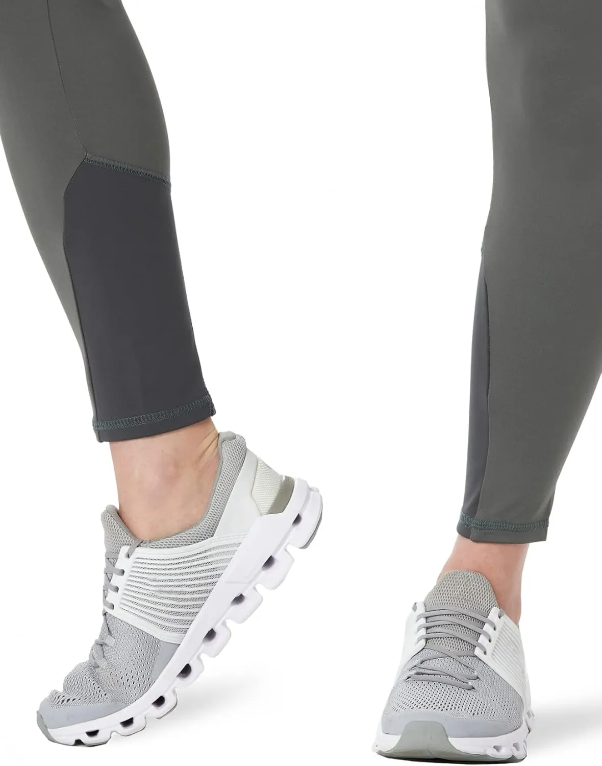ATG by Wrangler Women's Hybrid Cargo Legging
