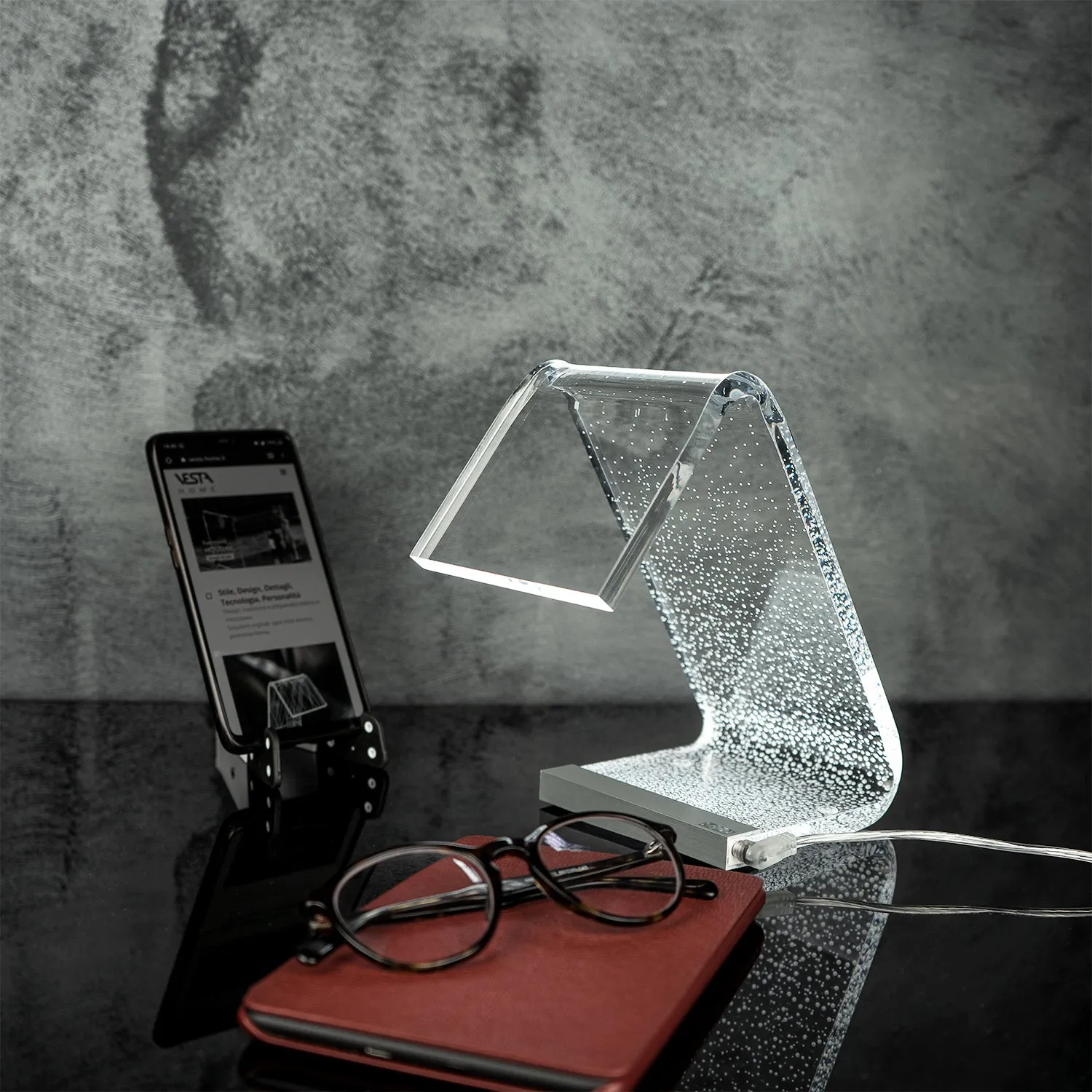 C-LED DEGRADÉ TABLE LIGHT