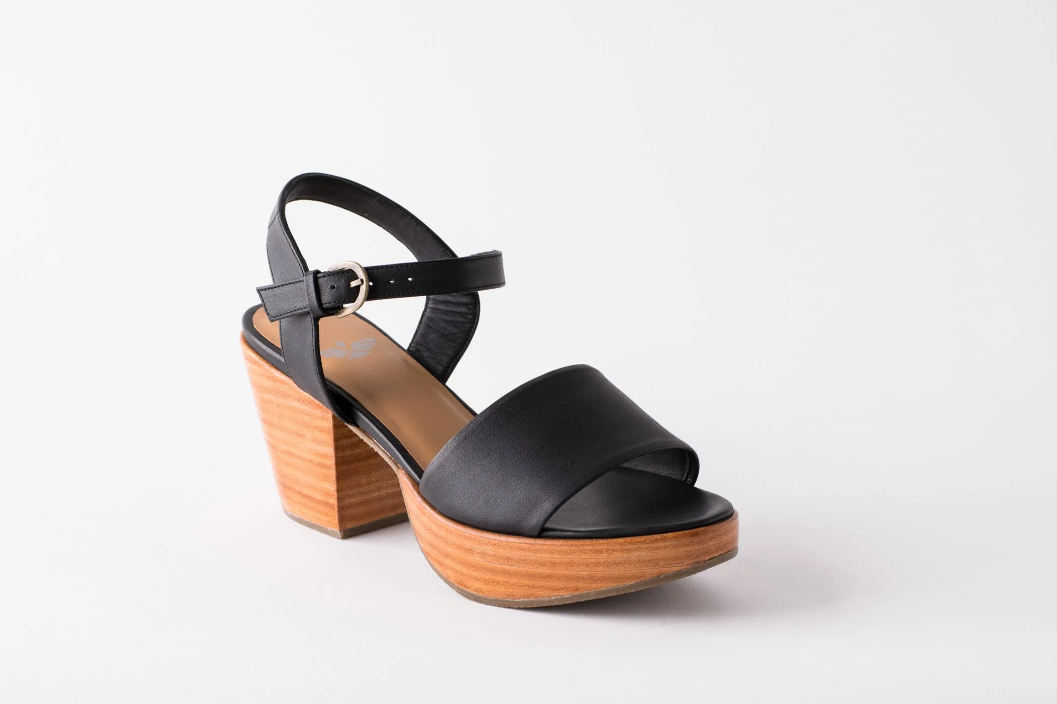 Fortress Hannah Clog in Black
