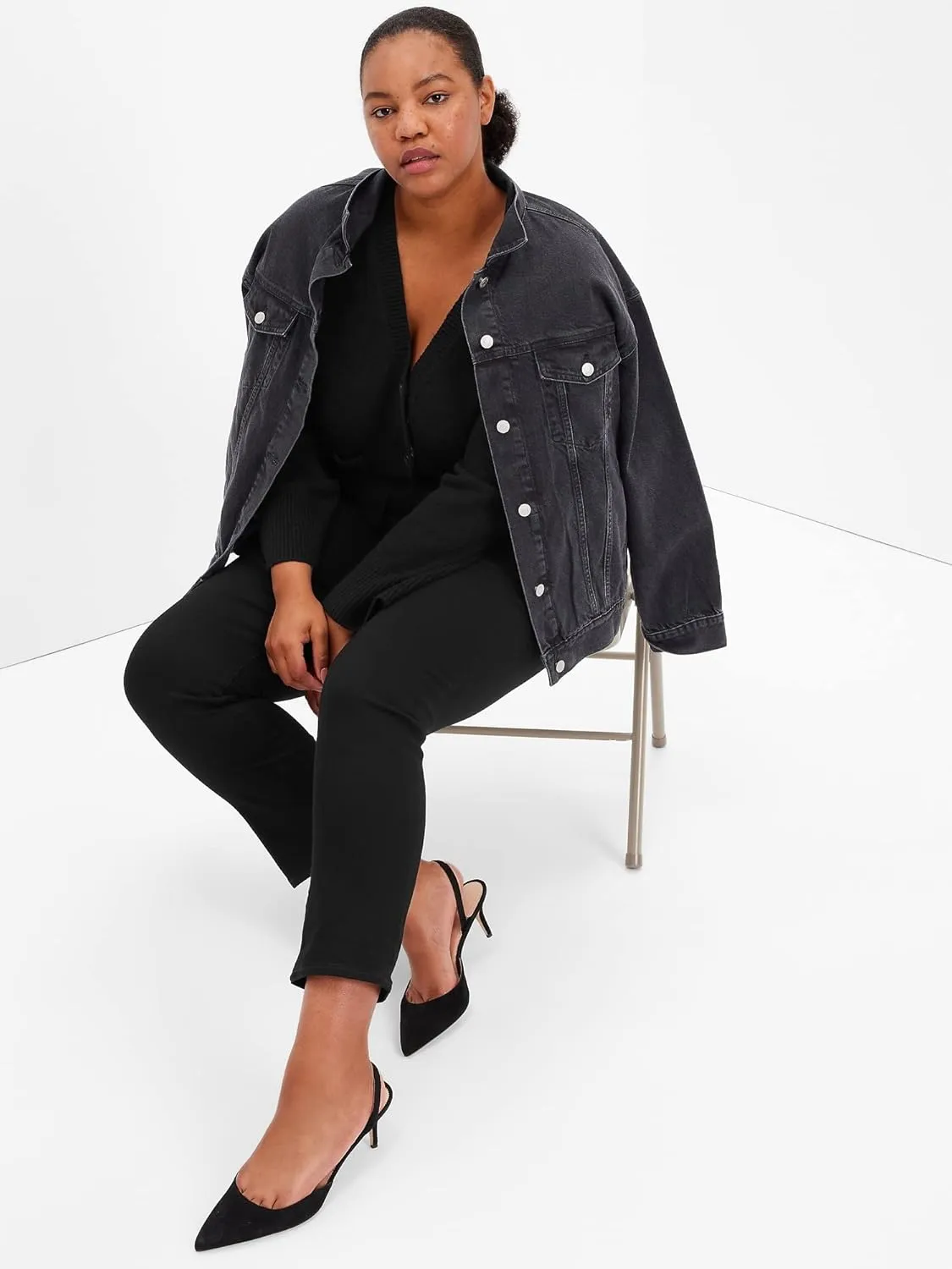 GAP Women's Classic Straight Fit Denim Jeans