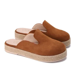 The Terra Muse Clogs - camel