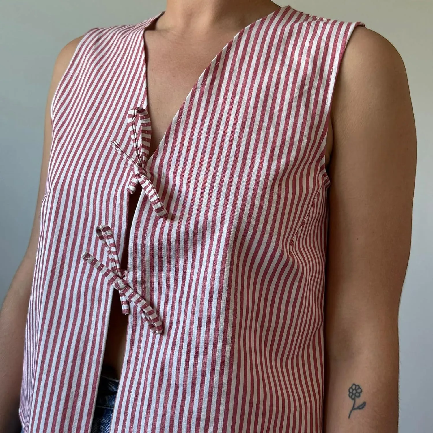 Tie Front Tops for Women Sleeveless Deep V-Neck Plaid Striped Fruit Print Linen Vest Lace Up Party Club Night Tank Top