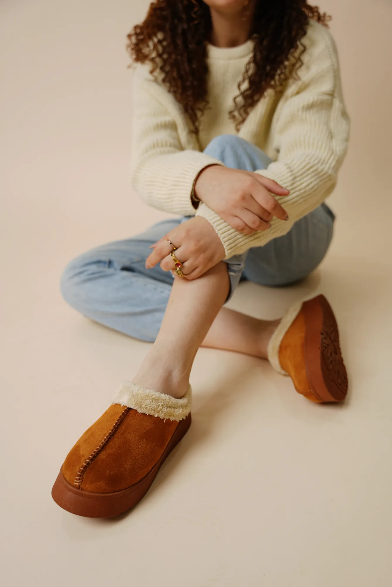 Warm Winter Clogs with Adjustable Straps - Camel