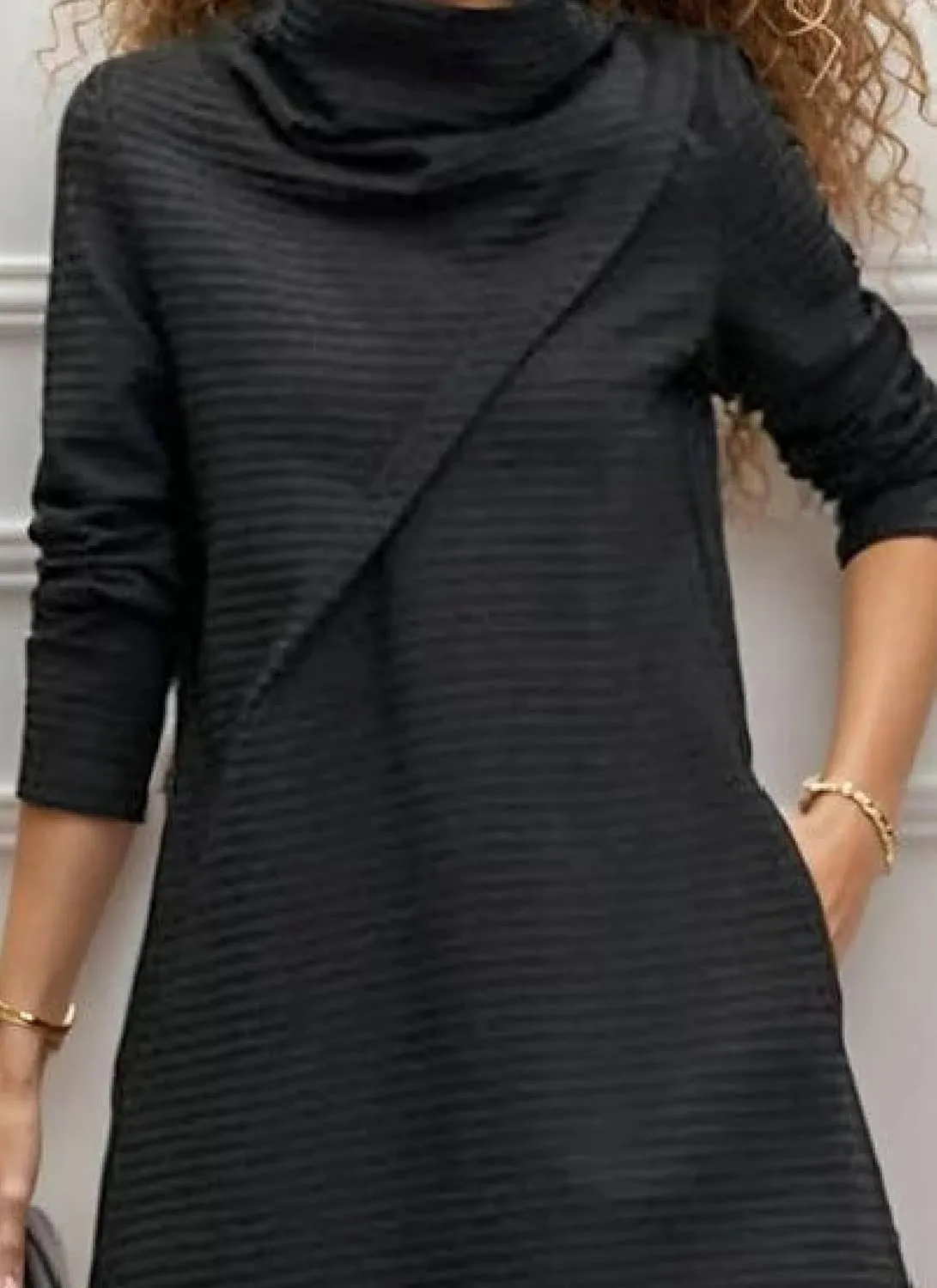 Women's Summer Fashion Balck Plain Round Neck Ruffled Long Sleeve Casual Elegant Party Mini Dress with Pockets